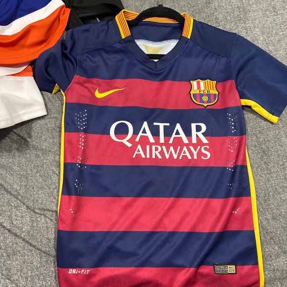 Sports jerseys - Picture 9 of 15